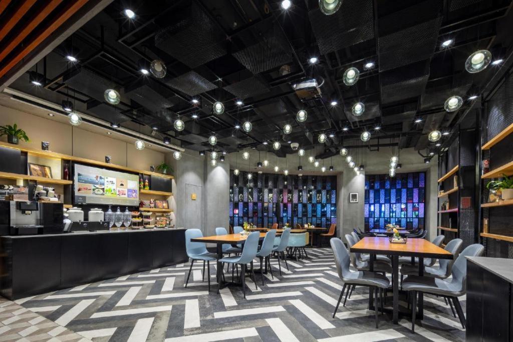 Atour X Hotel Shanghai Pudong Airport Chuansha ภายนอก รูปภาพ