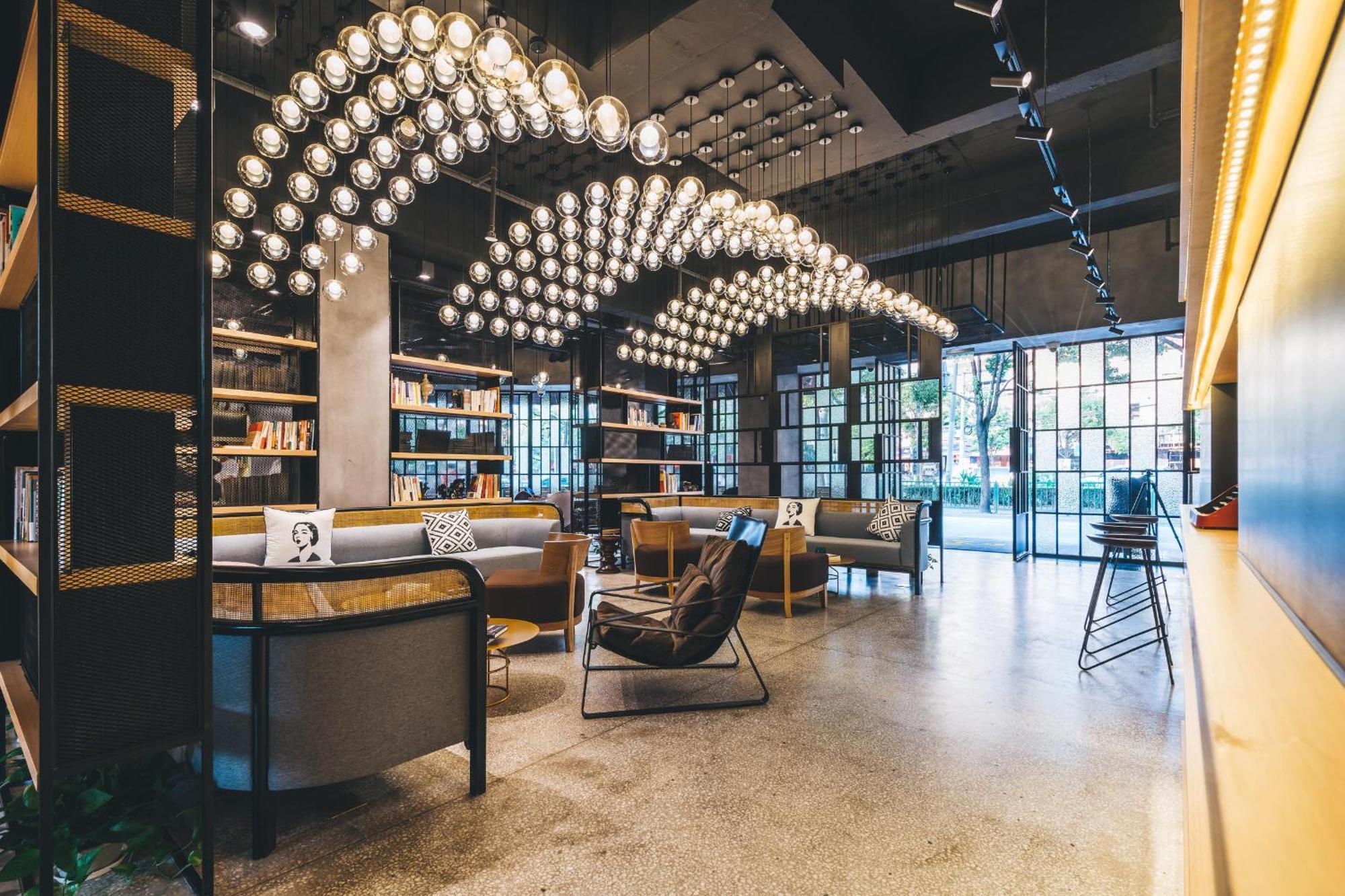 Atour X Hotel Shanghai Pudong Airport Chuansha ภายนอก รูปภาพ