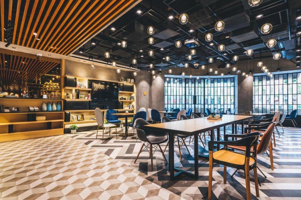Atour X Hotel Shanghai Pudong Airport Chuansha ภายนอก รูปภาพ